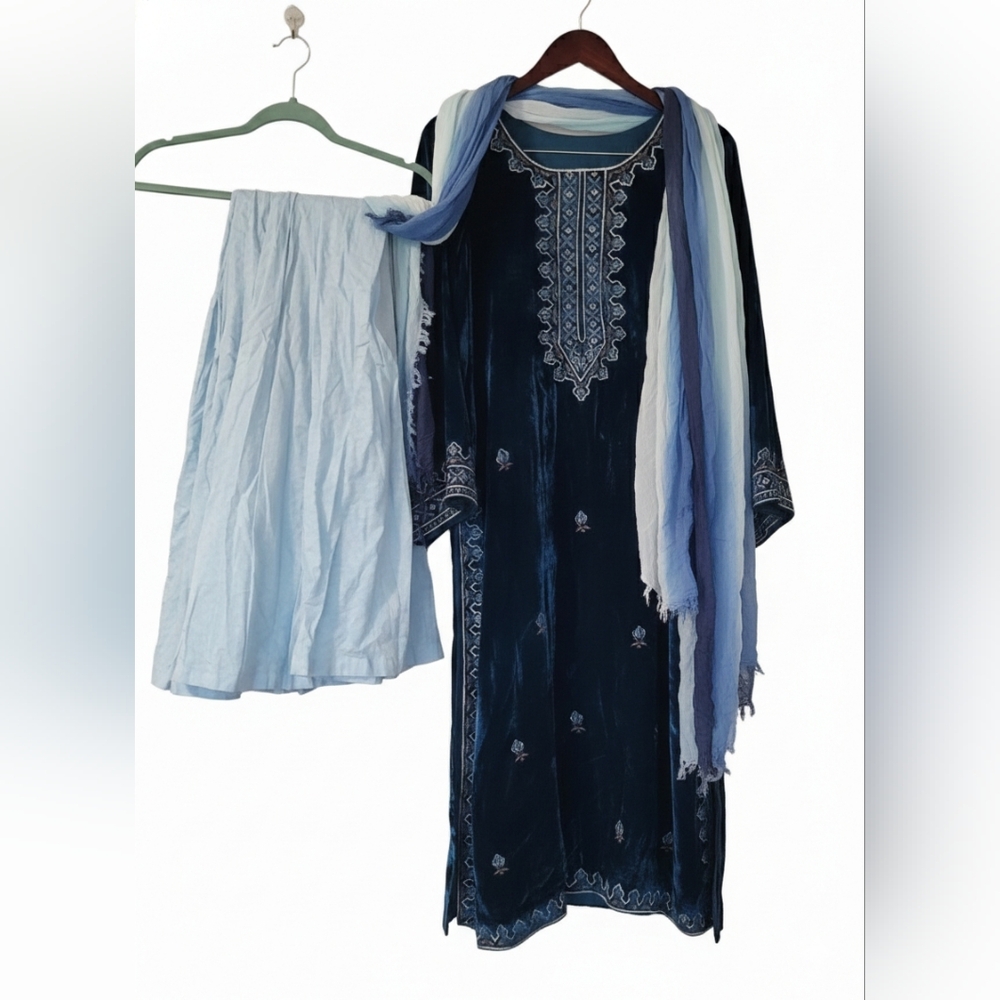 Teal Navy Velvet Embroidered Kurta Set With Scarf And Wide Leg Palazzo Pant.